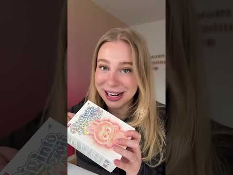 I'm unpacking my second Big Into Energy Labubu #mysterybox #shorts #paulasenfkorns