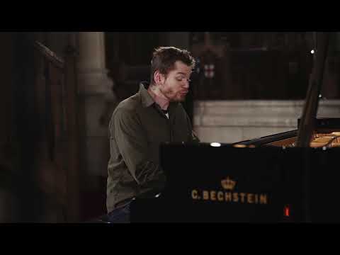 Tchaikovsky/Pletnev: The Nutcracker Suite, Op 71a - March: Tempo di marcia viva - Andrey Gugnin