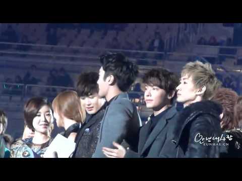 120101 EunHae first hug of 2012 - This is all to me - Eunhyuk & Donghae at Ga