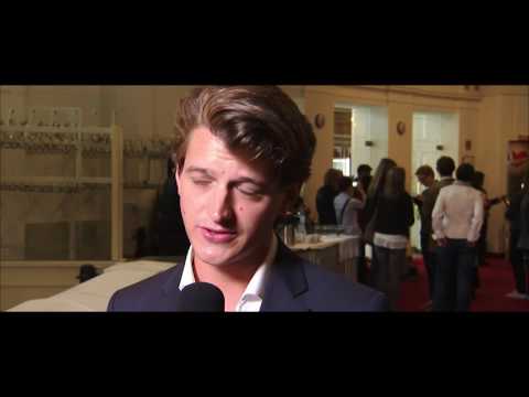 SCHIKANEDER im Raimund Theater - Florian Peters