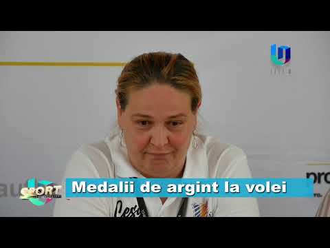 Medalii de argint la volei