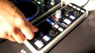 Video thumbnail for Vestax VFX1 Effect Controller for the VCI 300 - first touch by gianabrotherz
