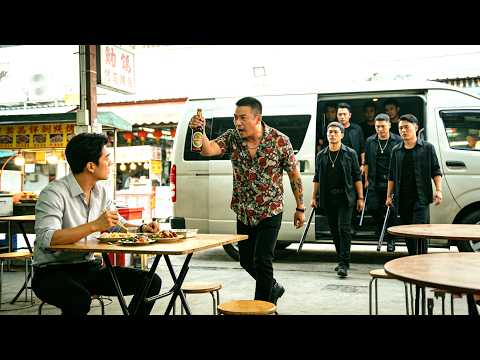 Seorang pemuda diserang oleh pewaris kaya, 100 anak buahnya segera datang—dia adalah pewaris dari se