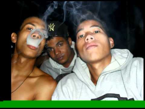 Caña Brava Feat. Kiño Parchao & Ceda El Paso - Detras Del Humo Estoy Yo