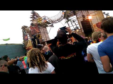 Airbase @ Luminosity Beach Festival - Airbase - One Tear Away