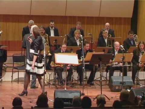 Autumn Leaves    - Mirage Jazz Orchestra & Inga Berzina