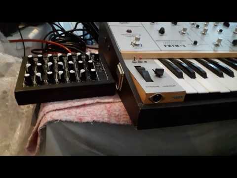 AVP Synth MAD-5  and Ritm-2 synthesizer snippet