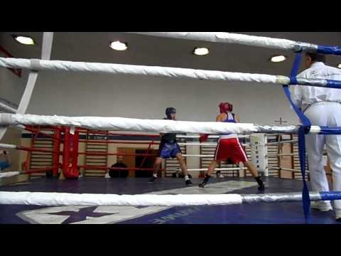 Zawodnik MKS Tarnovia Maciek Golonka