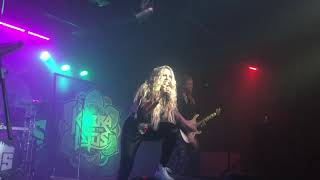 Kobra And The Lotus - Victim (live)