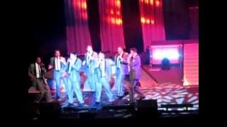 Straight No Chaser @ Pantages - Donde Esta Santa Claus