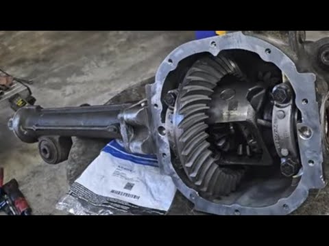 2015 Ford F150 Front Differential Rebuild Part 2 - 355 Gear 8.8 - Lets Chat and Show