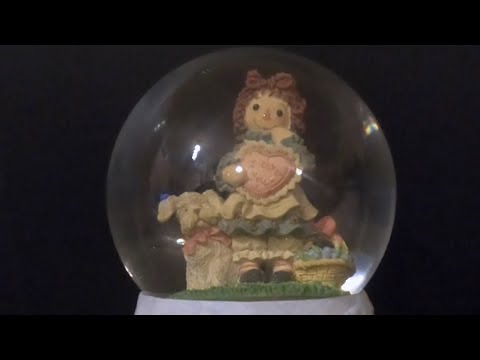 Ep. 47 - Raggedy Ann Snow Globe Repair - Remove air bubble - Snow Globe Rescue