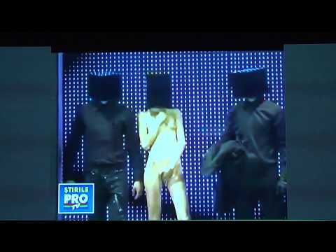 ROMANIAN FASHION WEEK A FACUT DIN NOU IASUL DE RASUL LUMII