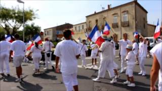 preview picture of video 'Le défilé du capelet à Marseillan le 16 août 2013 au matin'