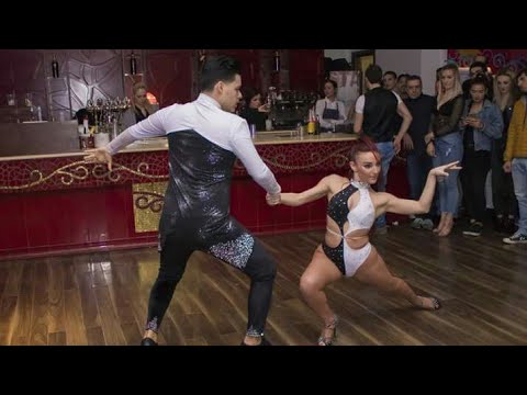 Simona Buonanno & Maurizio Bollo :: Bachata Sensual :: Show "Diferente" - Rossopomodoro PG