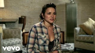 Willie Nelson - Norah Jones discusses Willie Nelson