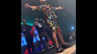 LIVE Lacrim - Ce soir ne sors pas (ft Maître Gims)