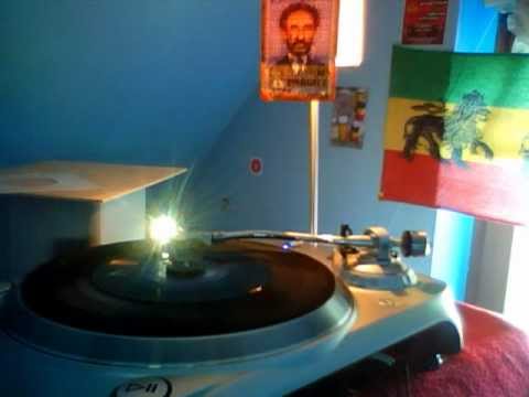 paul fox - wise up + dub ( rebelsteppa)