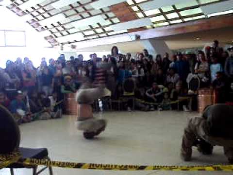 Competencia De HeadSpin-Waraira Repano Battle 2011