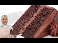 Super rich & fudgy CHOCOLATE CAKE recipe, and it's EGGLESS!