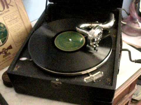 78rpm Polydor ,L'OMBRE ROUGE ,Valse , Record Polydor 1930 ,HMV portable 96 .