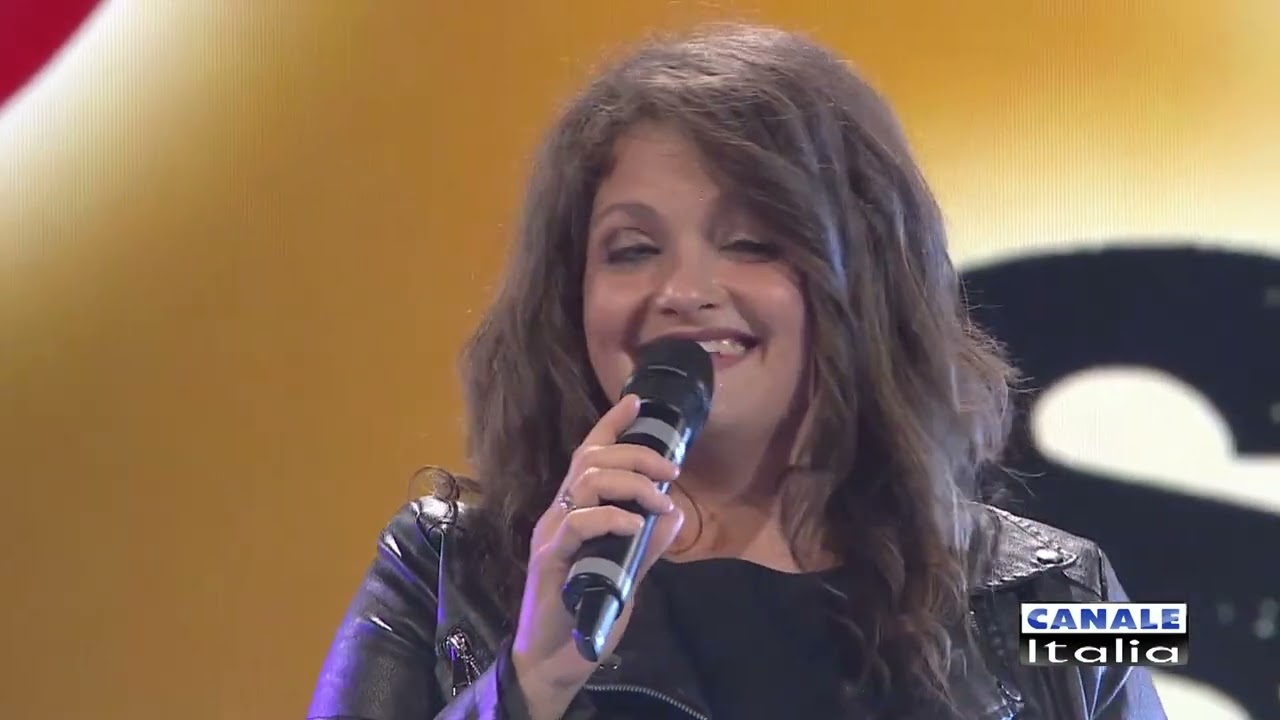 Sabrina Pasolini - UNA NOTTE SPECIALE (terzinato) Canale Italia SPECIALE FARFALLINA CantandoBallando