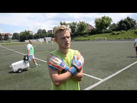 "Peter Schmeichel" po prijateljski tekmi med Olimpijo in Green Dragonsi