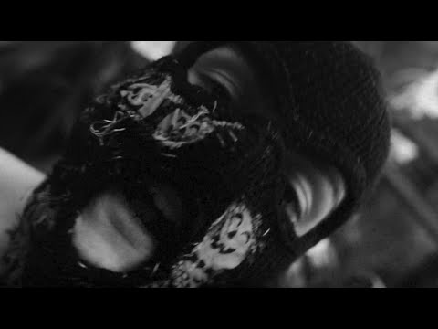 w33n - farbenblind (Directed by Dastin Poloczek)