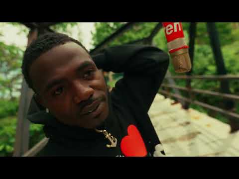 Smilez -Free the Mobb Freestyle (hanging mic ) shot by @leekgotfilmstv6933