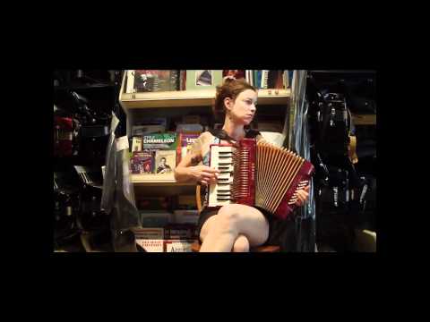 1145 - Red Gold Hohner Student MM 32 $795