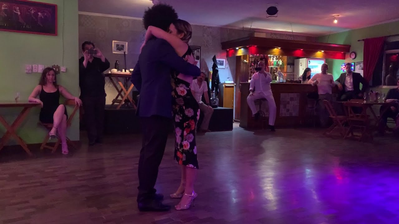 Gaby Mataloni y Vinicius Souza en Tango Baires, São Paulo 1/3