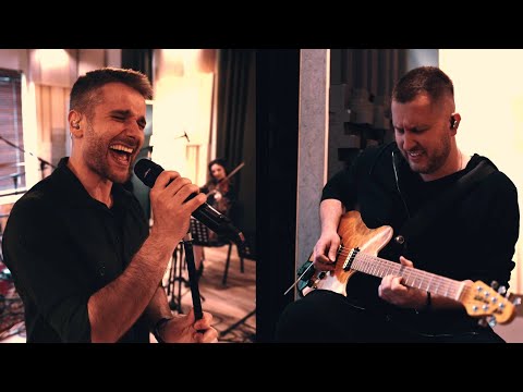 Accantus na odwrót: Loyal Brave True (Sebastian Machalski)