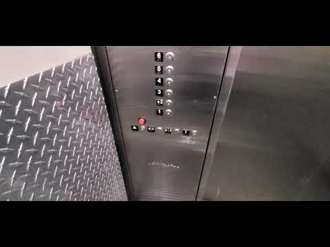 Schindler 400A Traction West Parking - Elevator - Skyview Center - Flushing, NY