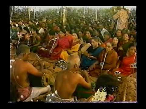 Sri Thyagaraja Aradhana 1994 - 05 Endharo Mahanubhavulu -Sri_12m 49s