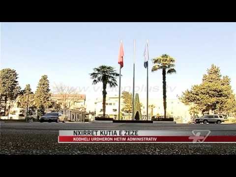 Nxirret kutia e zezë e helikopterit - News, Lajme - Vizion Plus