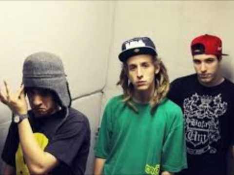 Haikaiss part ZRM Canto da Meia NoiteBueiro Limpo