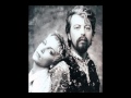 Eurythmics - Here Comes The Rain Again (with lyrics ...