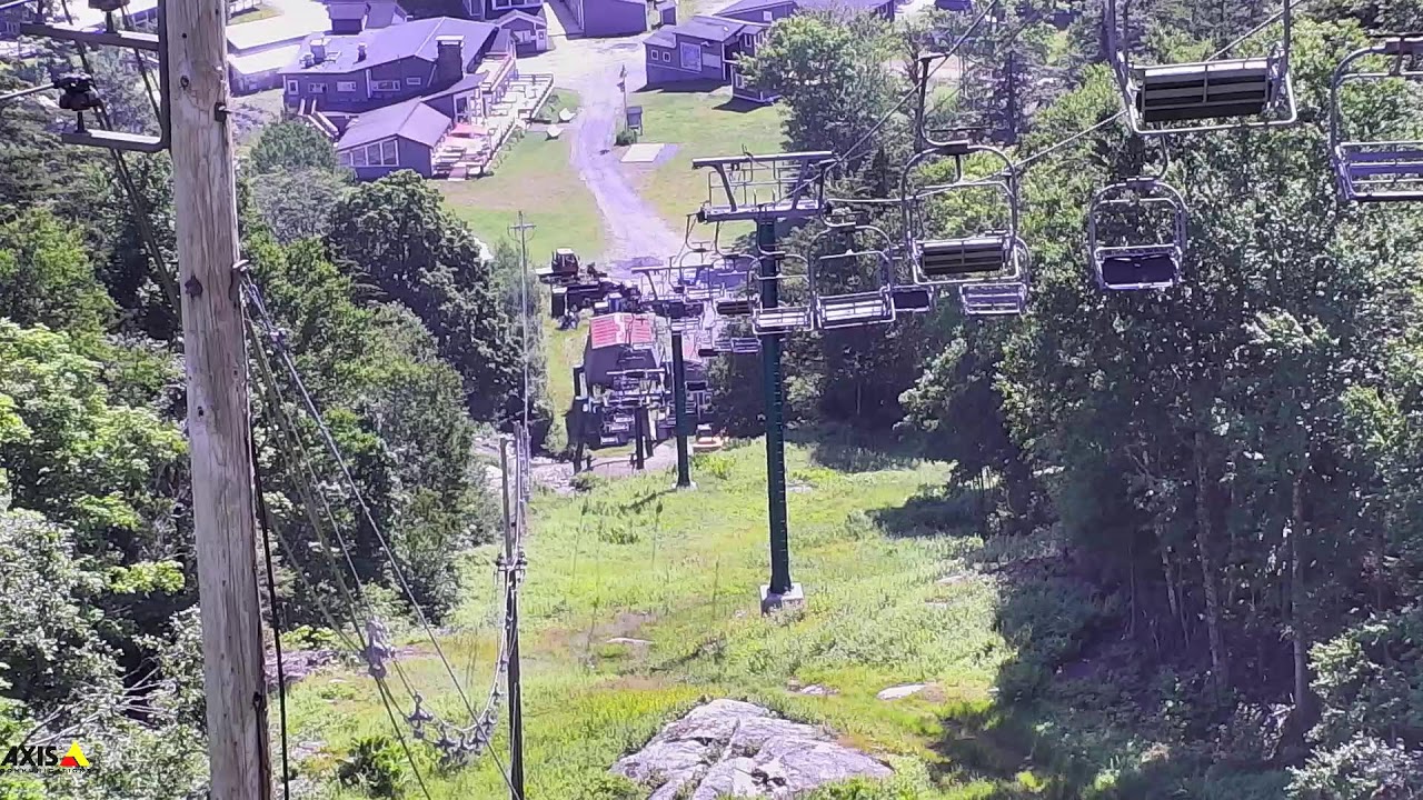 Live webcam view of Terraza Birdcage Mad River Glen