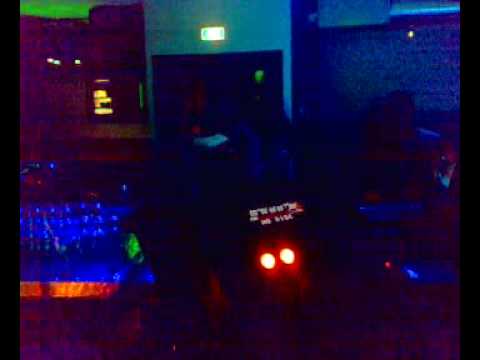 Mickey C plays Mulder - 4sure