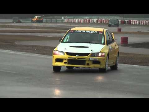 Piotr Ostrowski Mitsubishi Lancer EVO IX - SuperOES III Runda Tor Kielce 26-03-2011