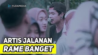 Download lagu Merindukanmu - D'Massiv (Live Cover Sabian Nanda Musisi Jalanan di CFD Malang) mp3