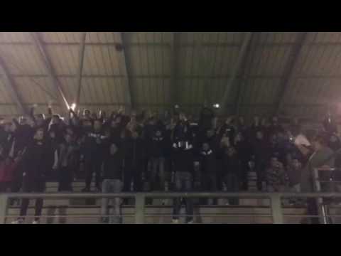 Un public avec son kop !!