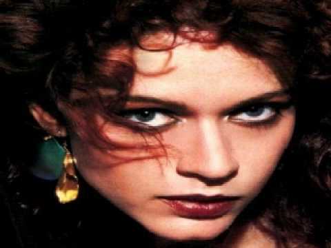 Kit Hain - 'Love Is'