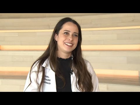 UNLV med student from first graduating class stays in Las Vegas after residency