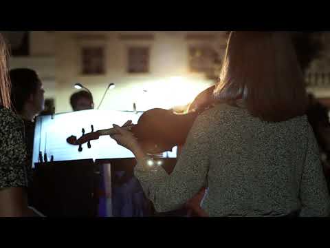 A Kőszegi Vonósok, Mizsei Zoltán és a Hangzó Városkút közös koncertje