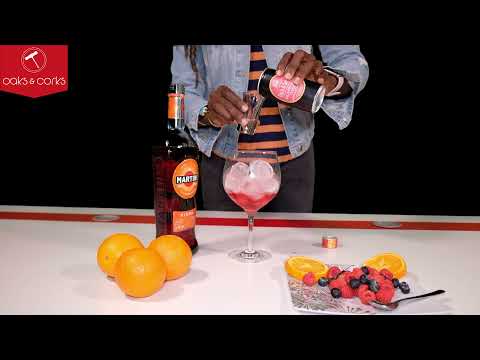 How to make the perfect Martini Fiero and Tonic