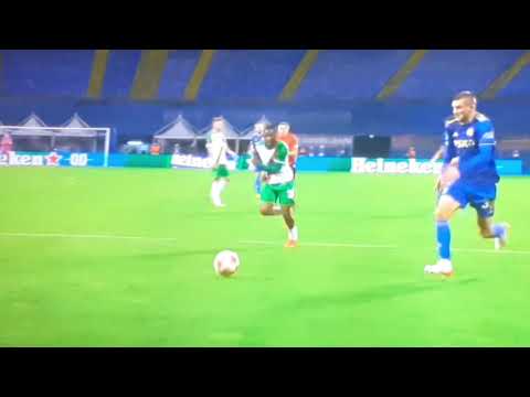 Komnen Andrić goal Dinamo vs Rapid Devienne