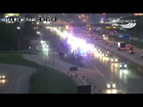 1 dead, 1 seriously hurt in crash on I-44 near I-270 Saturday