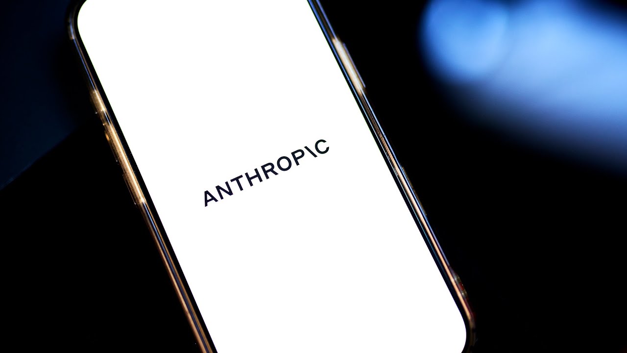Anthropic's Mythos Navigates a Tightrope With Washington - Bloomberg Technology