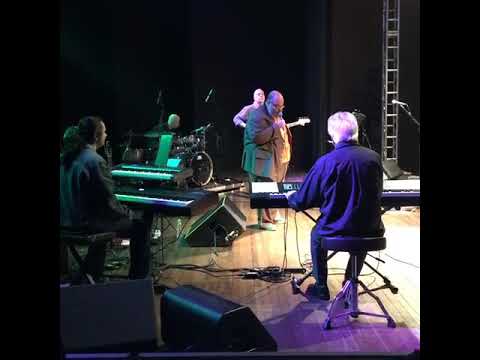 Marcelo Mariano - Cesar Camargo Mariano e Ed Motta - Trecho: Nascente